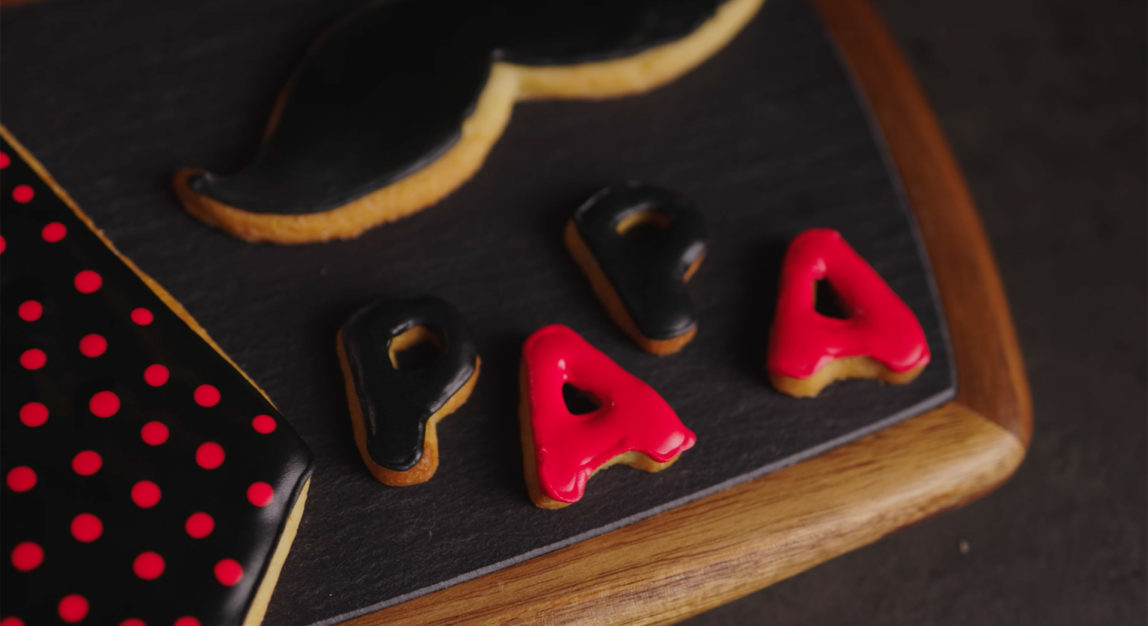 Bolachas com glacé para o Dia do Pai