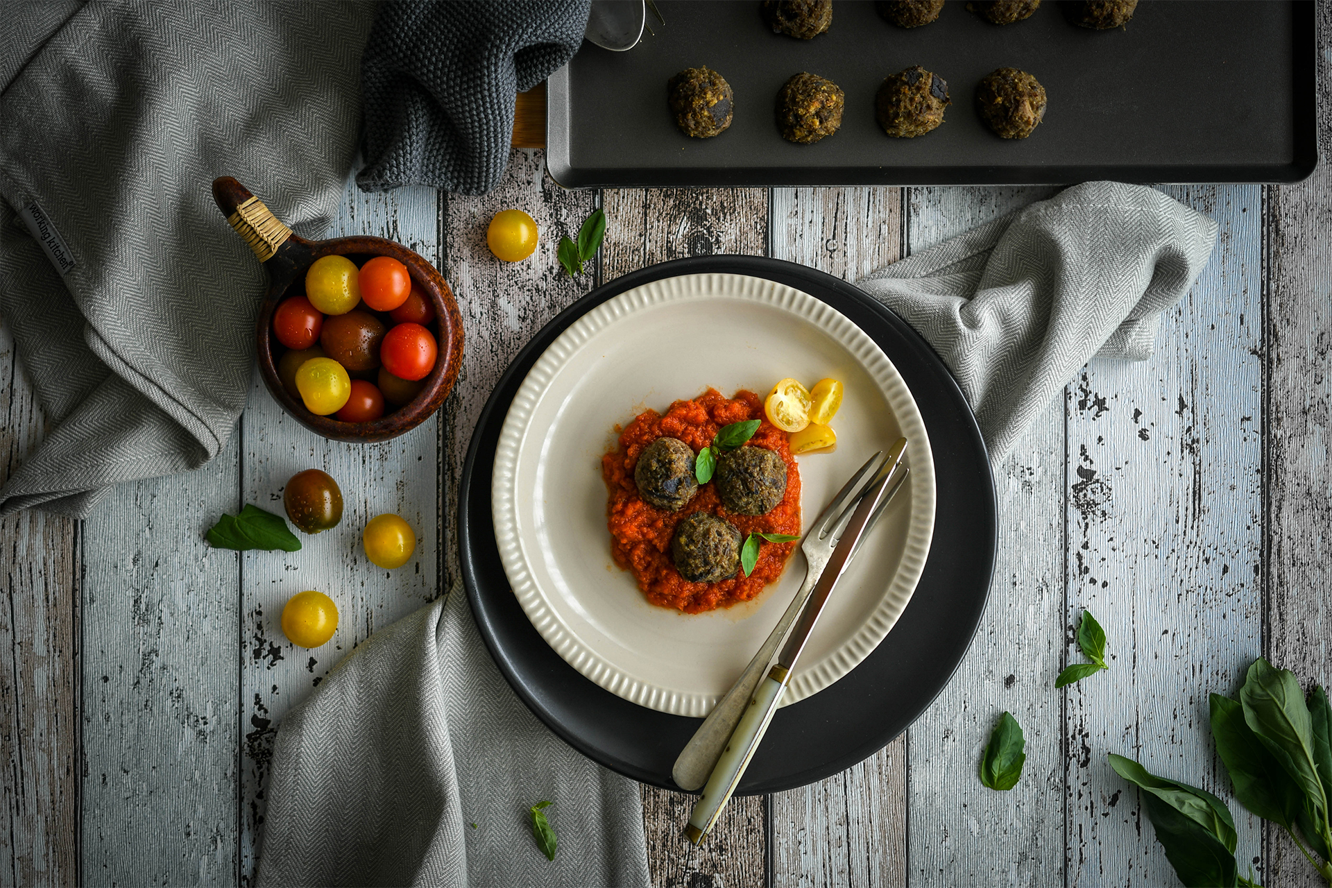 Aubergine meatballs