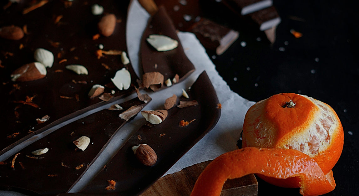 Dark chocolate bark with almonds and tangerine