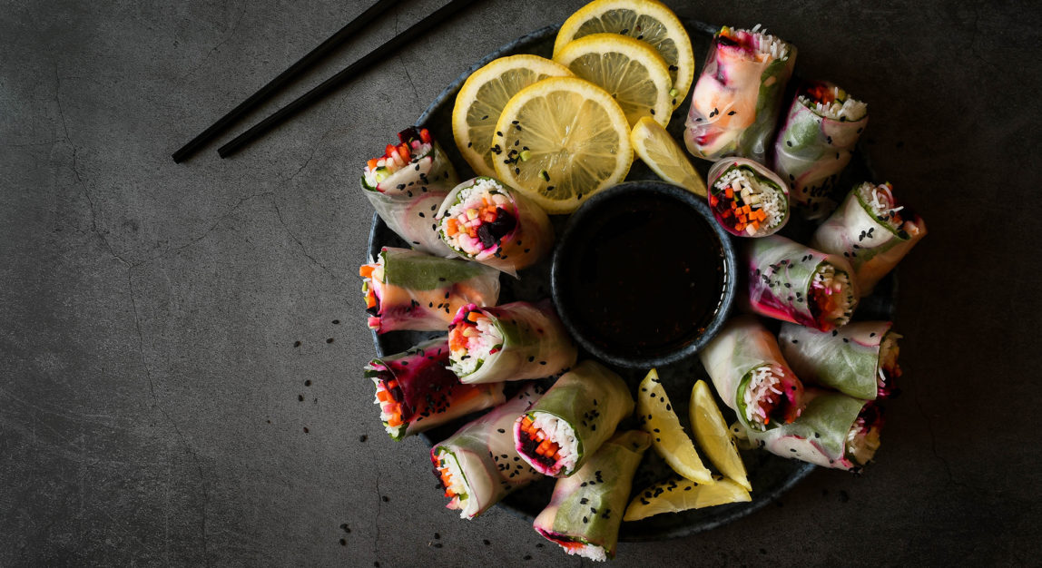 Vietnamese rolls with vegetables and prawns