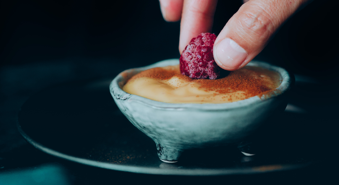 Vegan custard with redberries