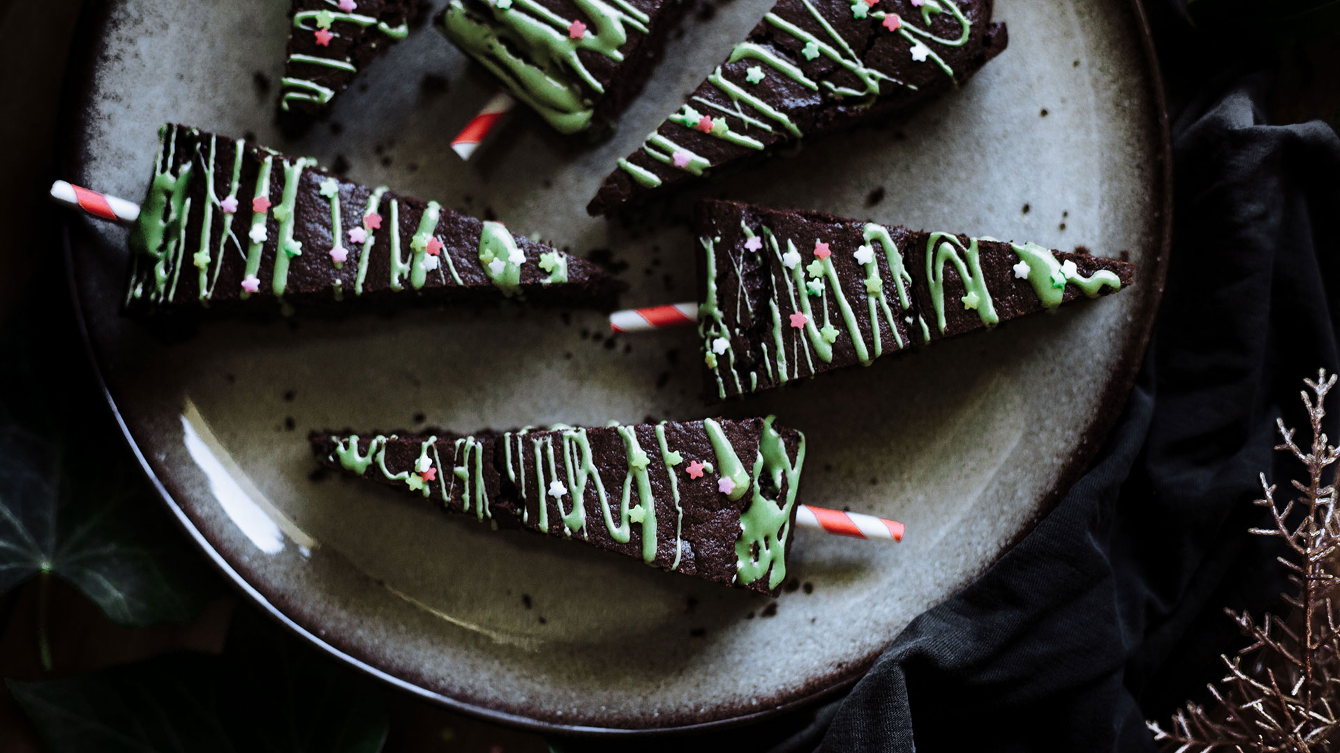 Brownies veganos con forma de árbol de Navidad