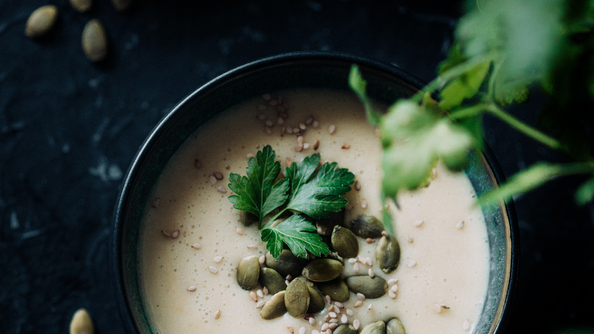 Celery and apple detox cream