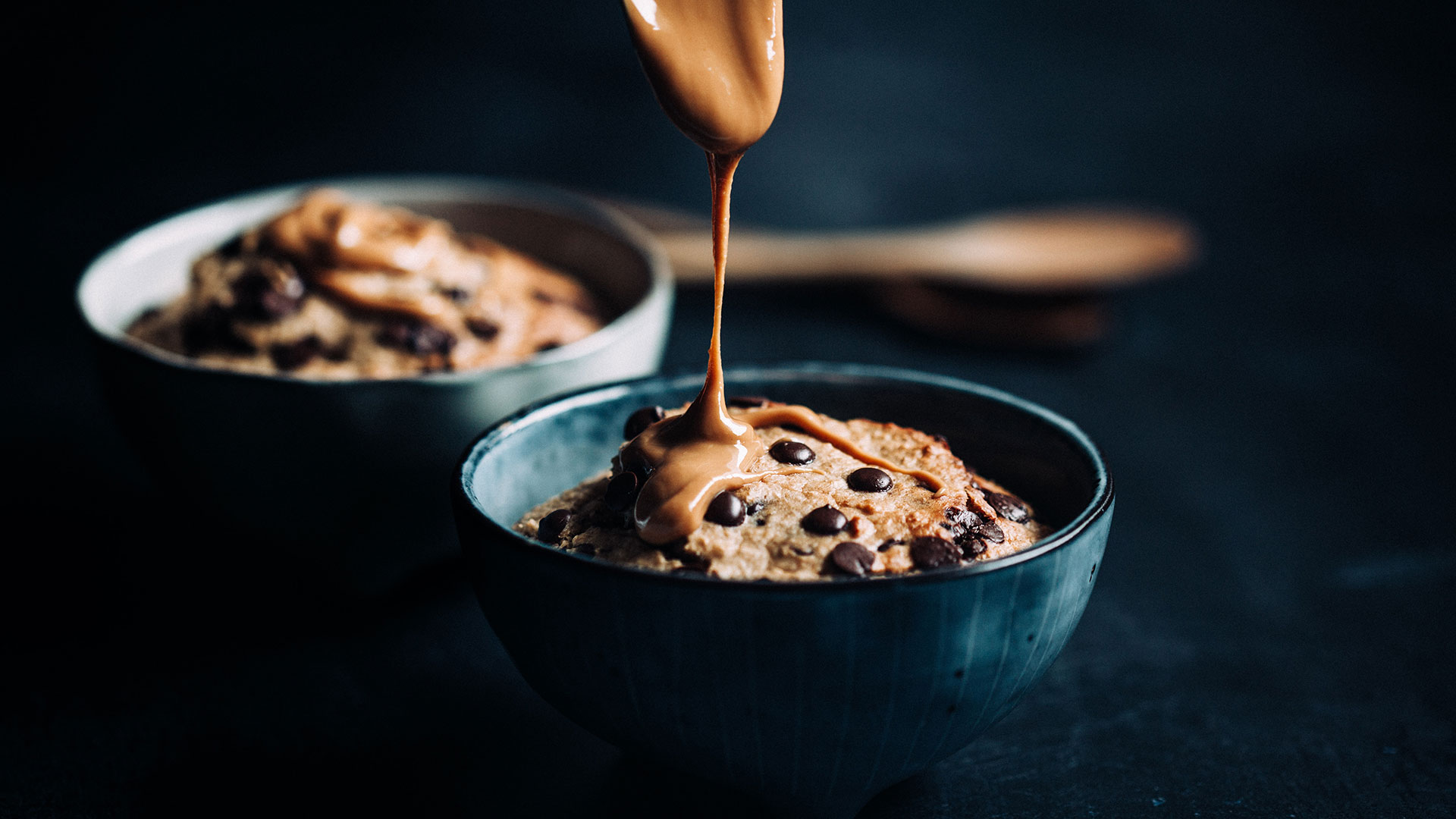 Avena al horno con chocolate y crema de cacahuete