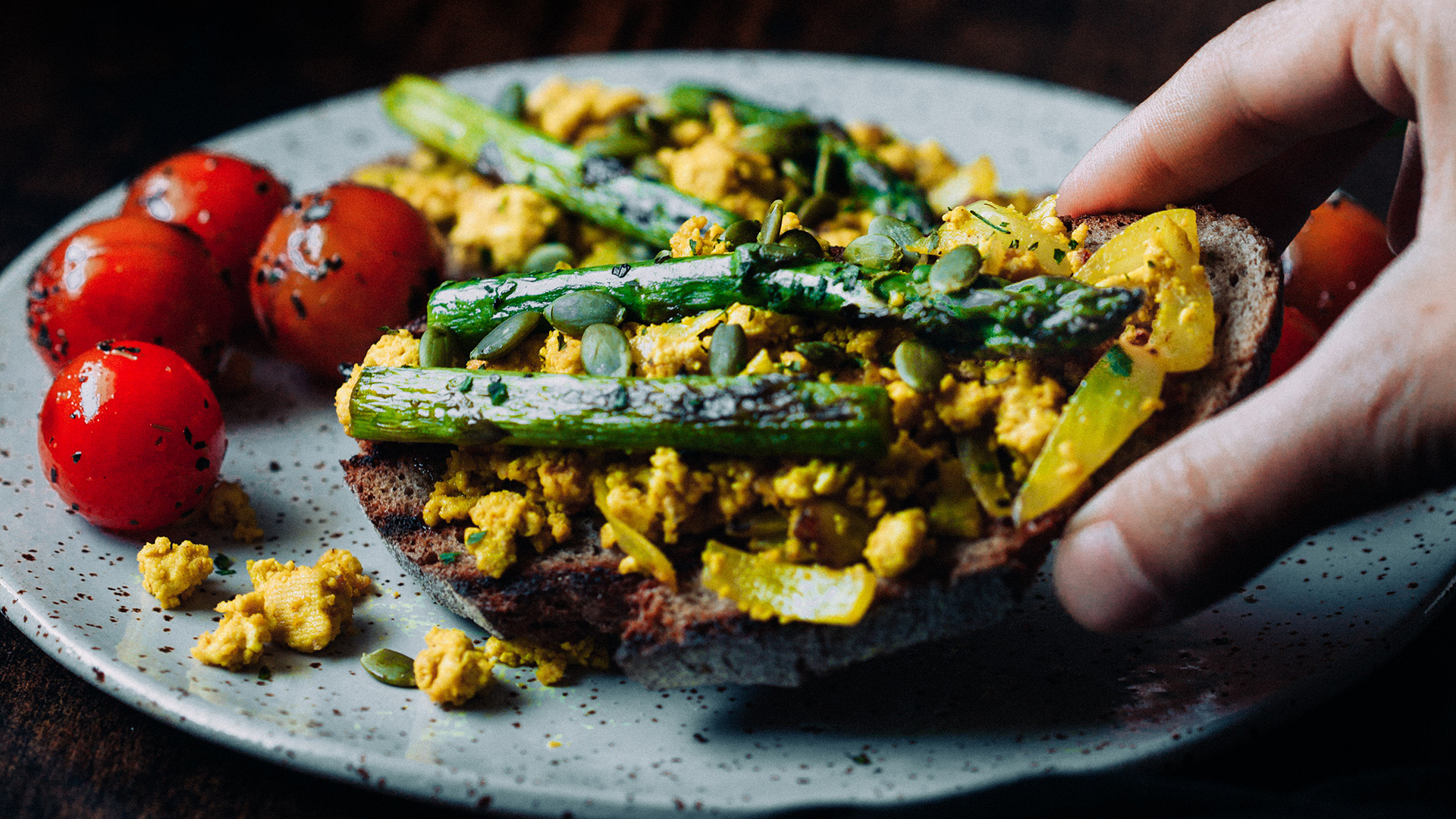 Scrambled tofu (scrambled eggs style)