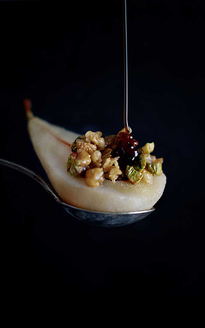 Poached pears with dried fruits and nuts | Cooking Lovers